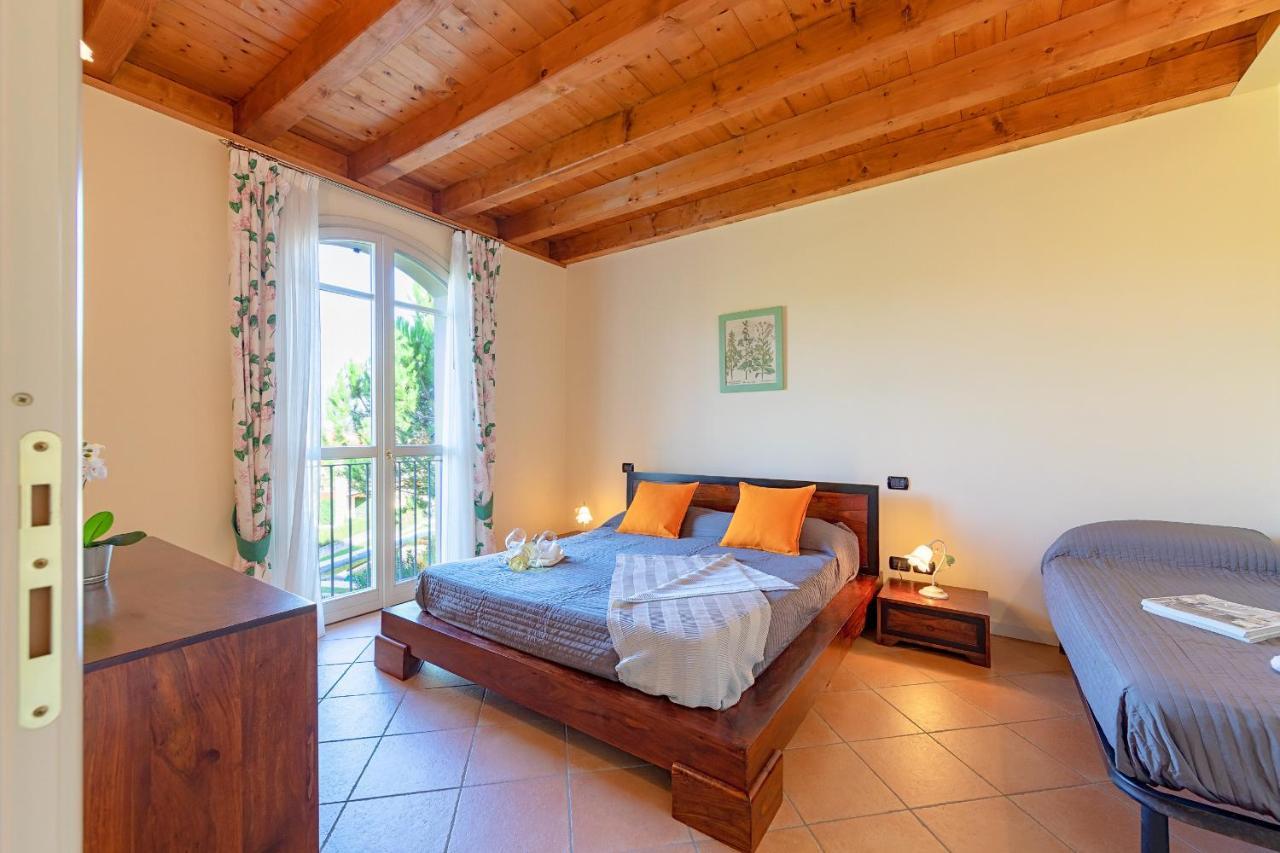 Borgo Del Torchio Apartments By Wonderful Italy Manerba del Garda Zewnętrze zdjęcie