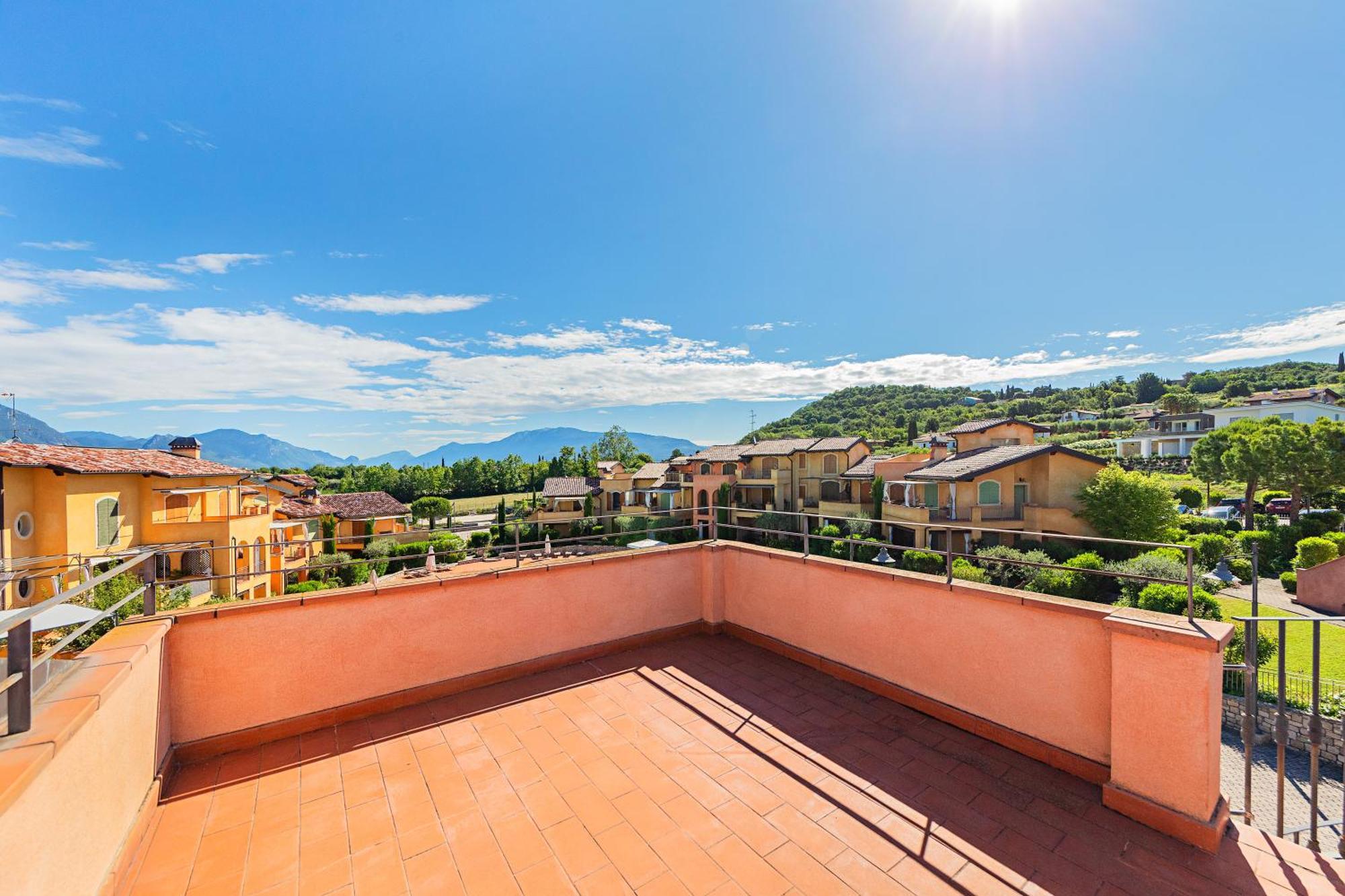 Borgo Del Torchio Apartments By Wonderful Italy Manerba del Garda Zewnętrze zdjęcie