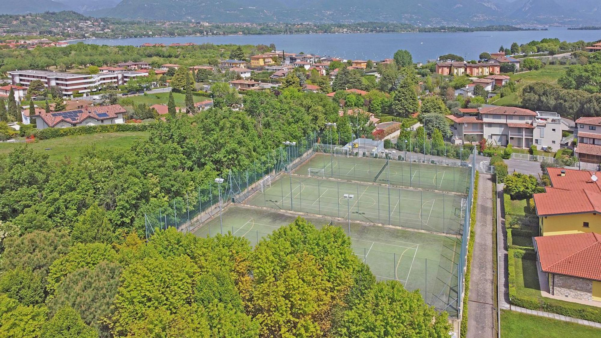 Borgo Del Torchio Apartments By Wonderful Italy Manerba del Garda Zewnętrze zdjęcie