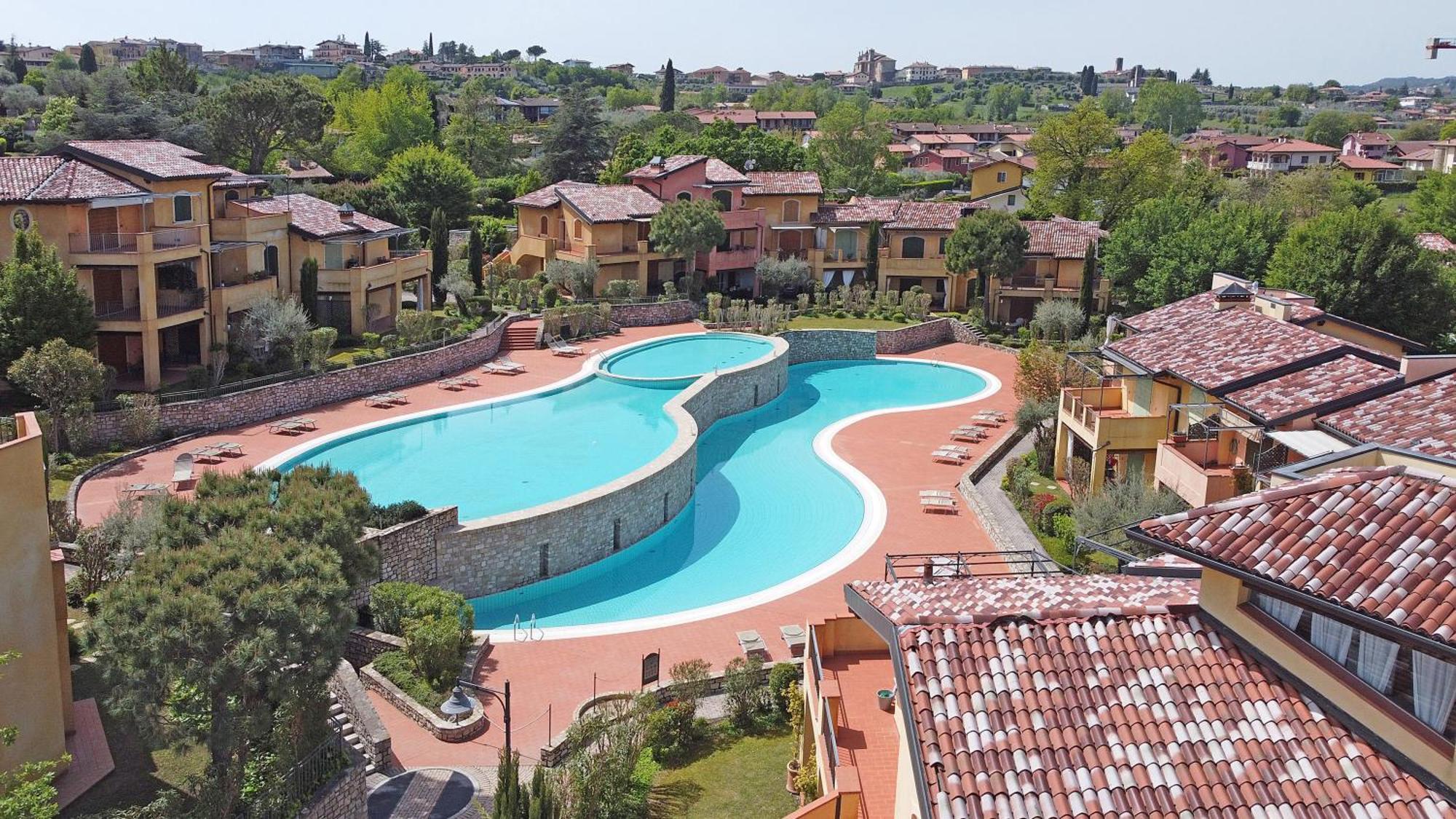 Borgo Del Torchio Apartments By Wonderful Italy Manerba del Garda Zewnętrze zdjęcie
