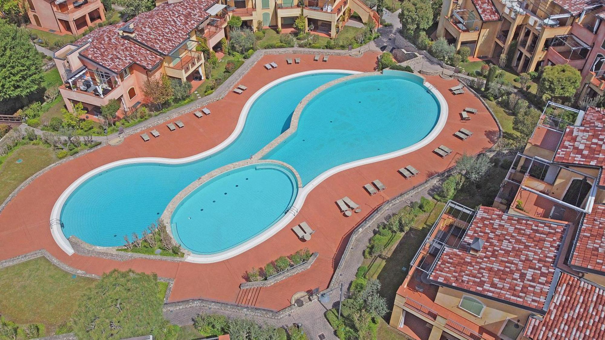Borgo Del Torchio Apartments By Wonderful Italy Manerba del Garda Zewnętrze zdjęcie
